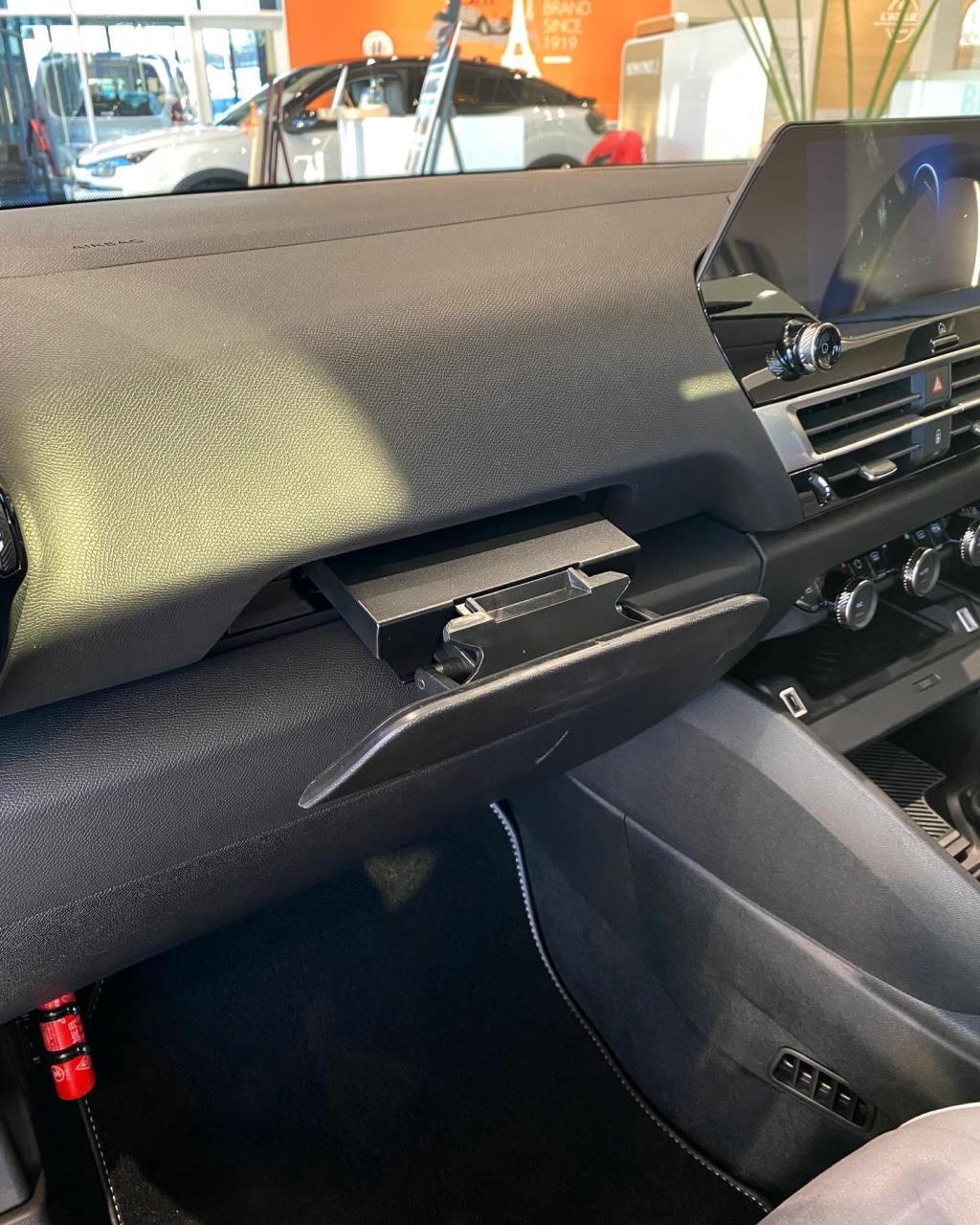 C４　MAX　HYBRIDのおすすめ装備♪