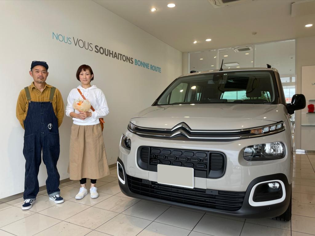 Ｉ様、ベルランゴのご納車おめでとうございます！