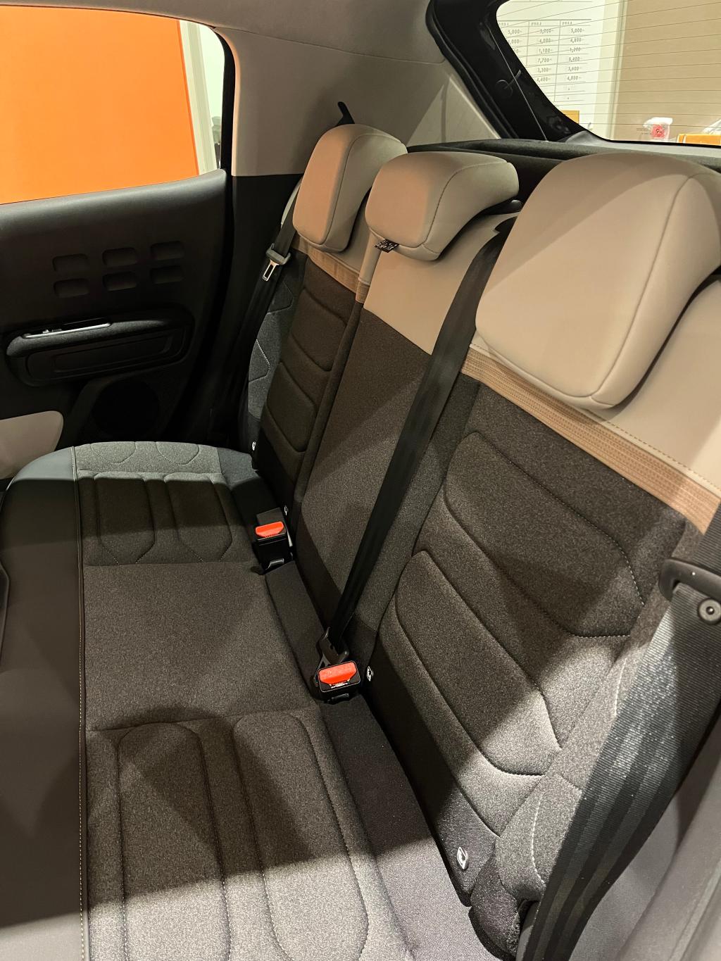特別仕様車C3【Edition Noire】のご紹介です🚗
