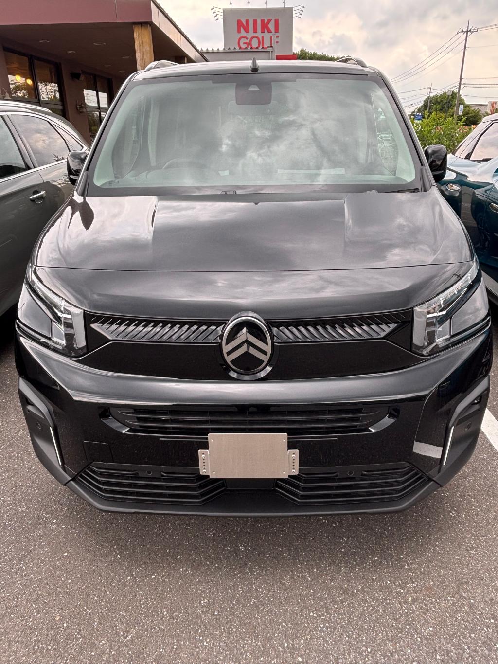 特別仕様車≪NEW BERLINGO Black Edition≫が 登場しました🙌