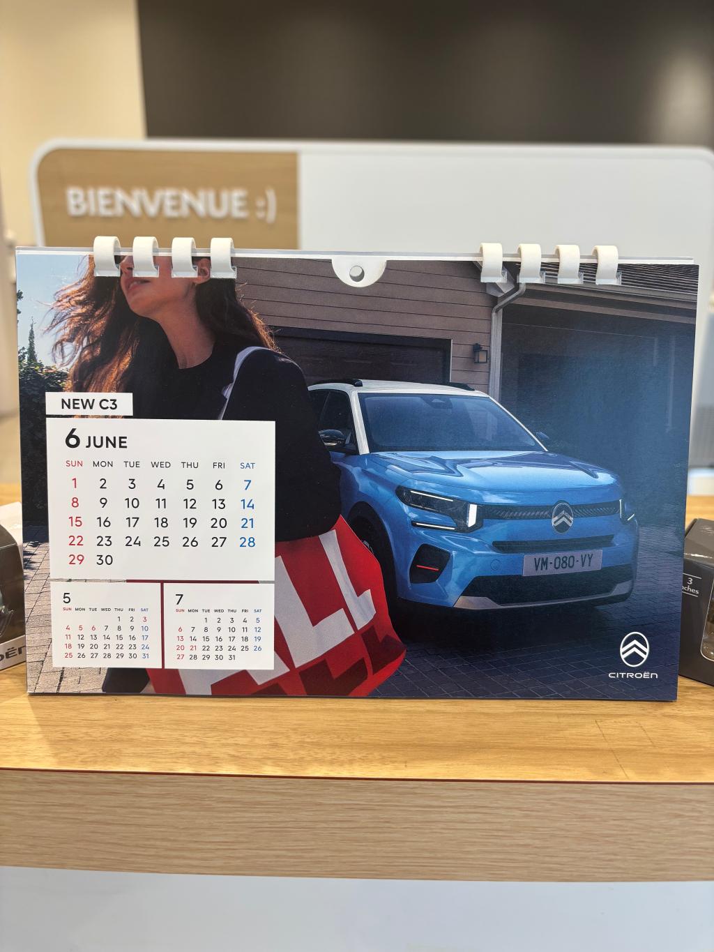 6月のカレンダーは「NEW C3」です！今月もよろしくお願いします♪