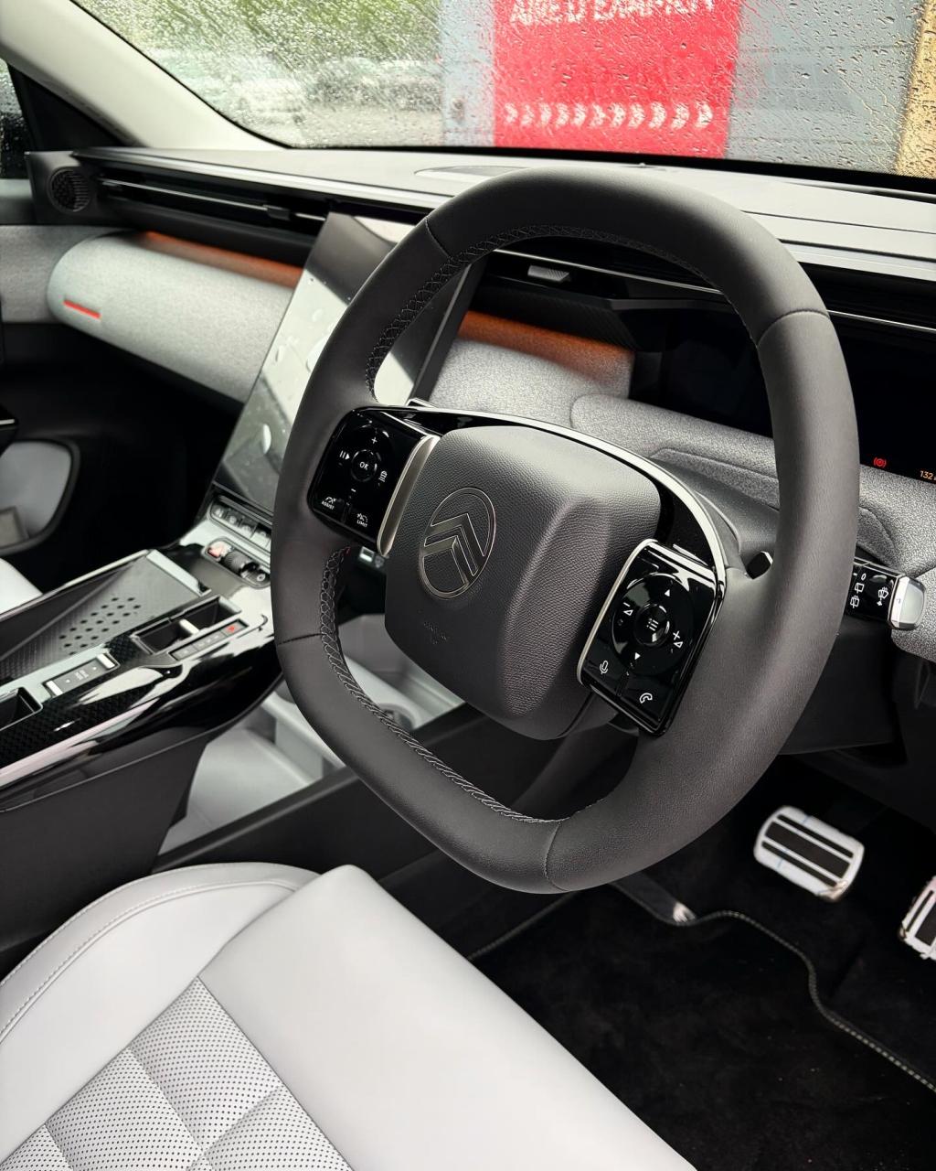 新型　C5　AIRCROSS☆